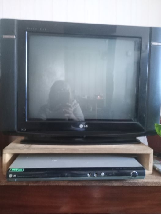 LG телевізор+LG DVD