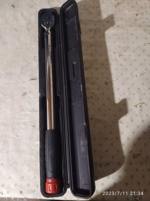 Динамометричний ключ 1/2