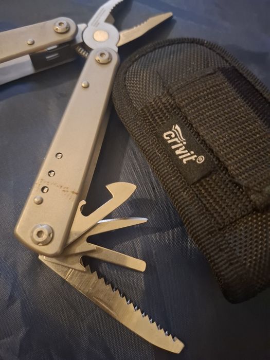 Ferramenta multifunções (multi-tool) da marca Crivit,