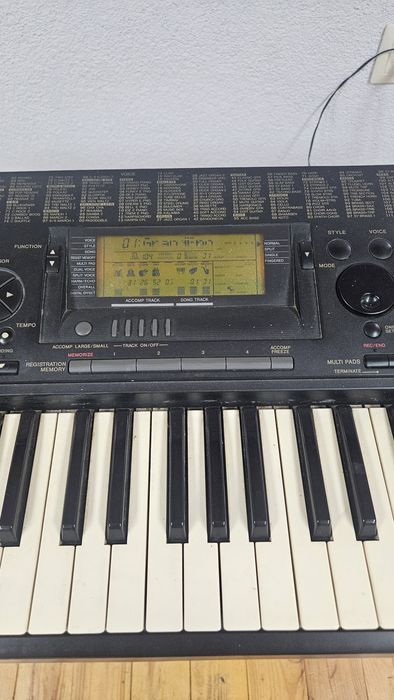 Yamaha psr 520 клавіші піано синтезатор