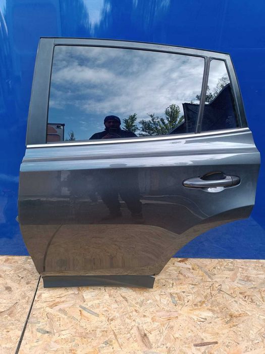 Двери передние задние правые левые Toyota Rav4 IV рест до рест разбор