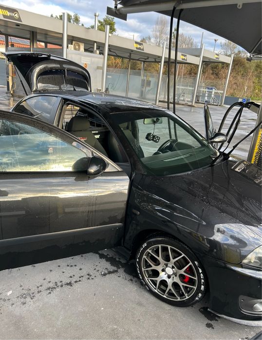 Seat Ibiza 6L com Kits Cupra
