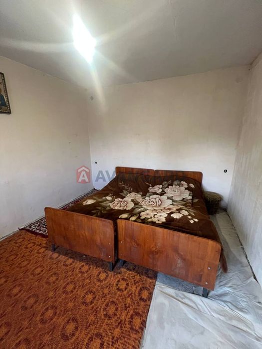 Продаж будинку+8соток приватизованої землі+літня кухня. Запоріжжя ліве