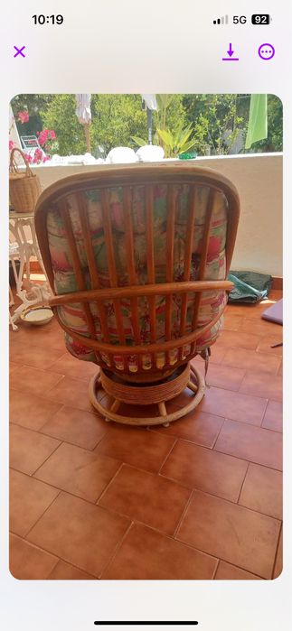 Cadeirão com efeito baloiço