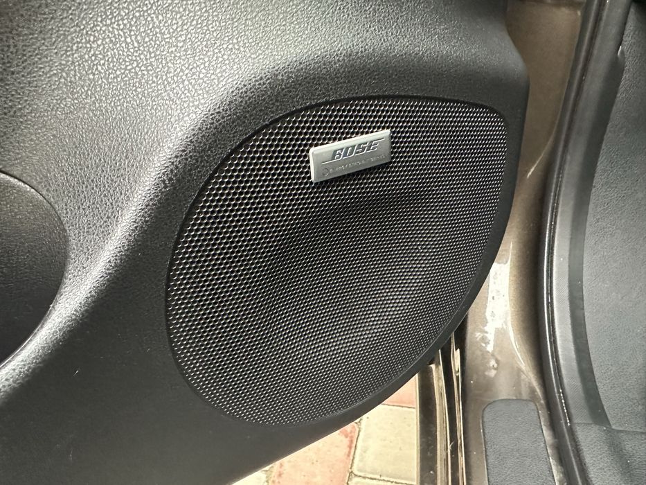 Продам Nissan Leaf