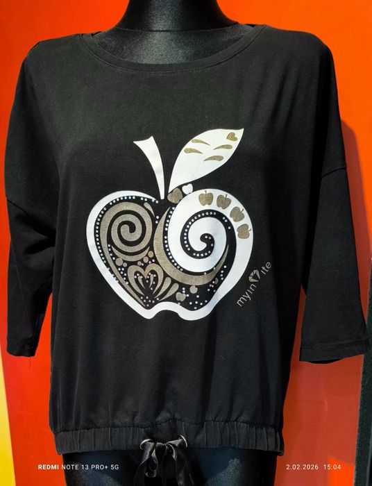 Fajna bluzeczka z jabłkiem Megi