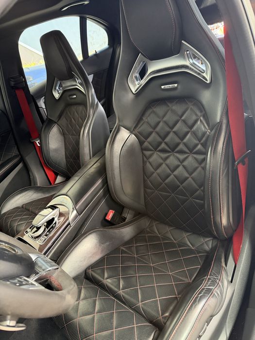 Bancos AMG Recaro