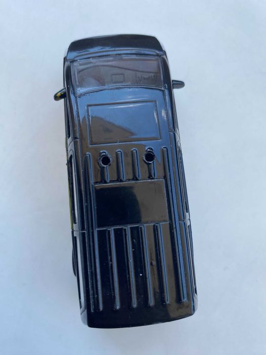 Miniatura de Carro Van em Metal - Preto e Amarelo - 10 cm