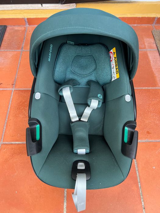 Cadeira-auto para bebês - Maxi Cosi