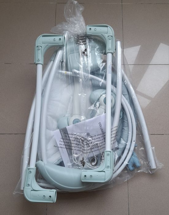 Baloiço bebé com musica