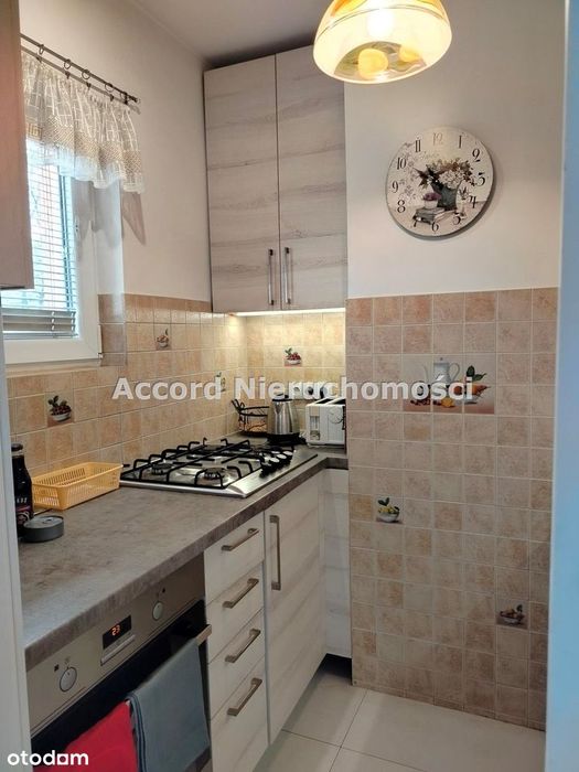 Krzyki - 3 pok, Powstańców Śl. meble, balkon