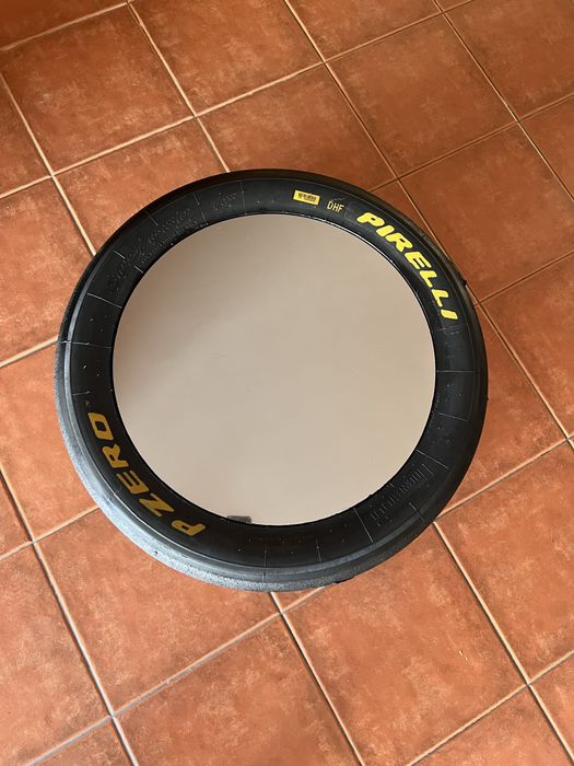 Mesa de Café Pneu Pirelli
