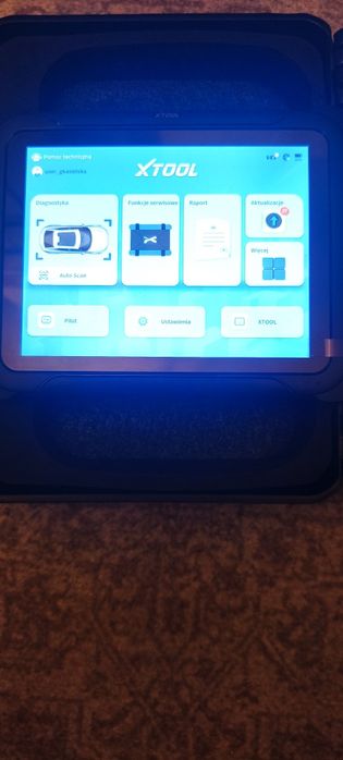 Tester diagnostyczny Xtool D8W