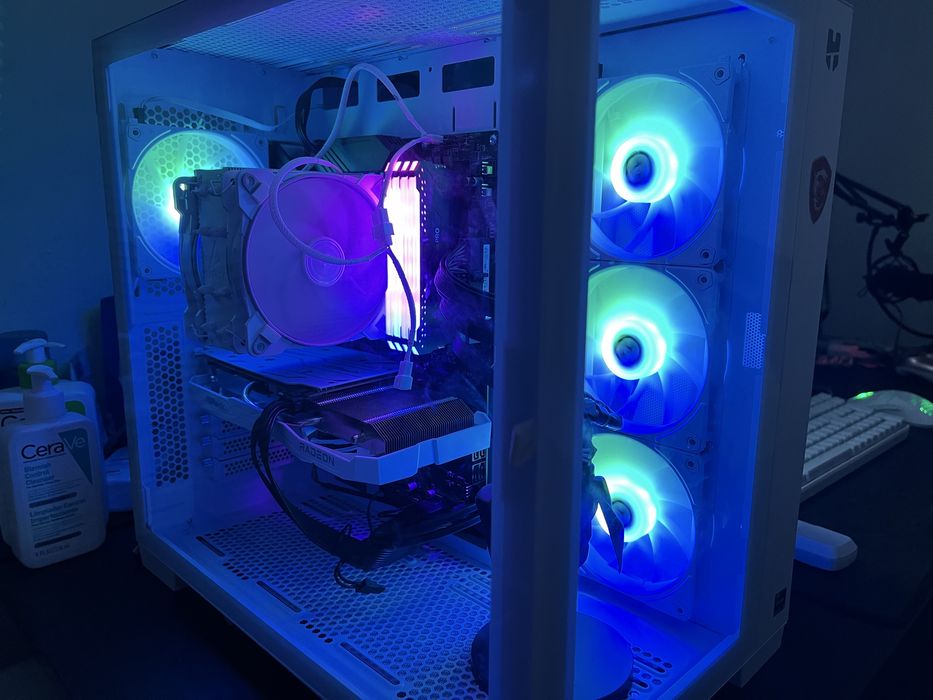 Vendo Placa grafica RX 6600 , Fonte msi 650w e mais