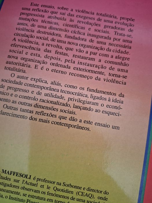 A Violência Totalitária Michel Maffesoli Instituto Piaget