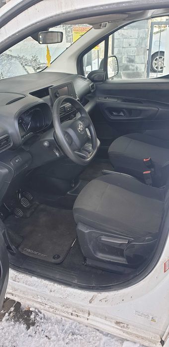 Toyota proace city verso long combi