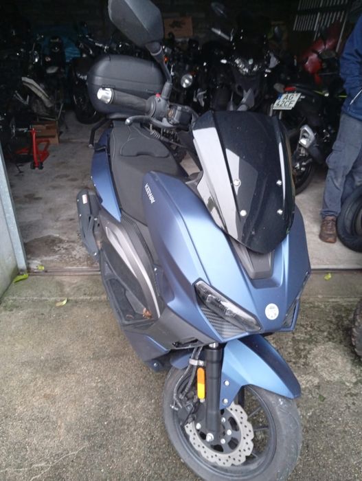 Moto KEEWAY Vieste 125c