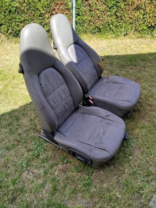 Fotele przednie Porsche  996  911  do renowacji