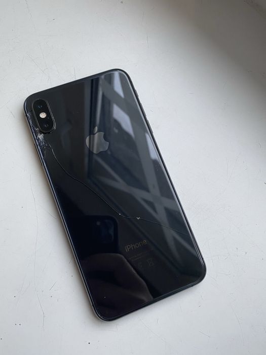 Продам iPhone Xs Max