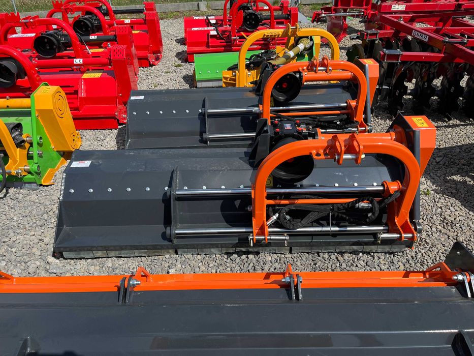 Kosiarka bijakowa z przesuwem hydraulicznym młotek 0,8 kg