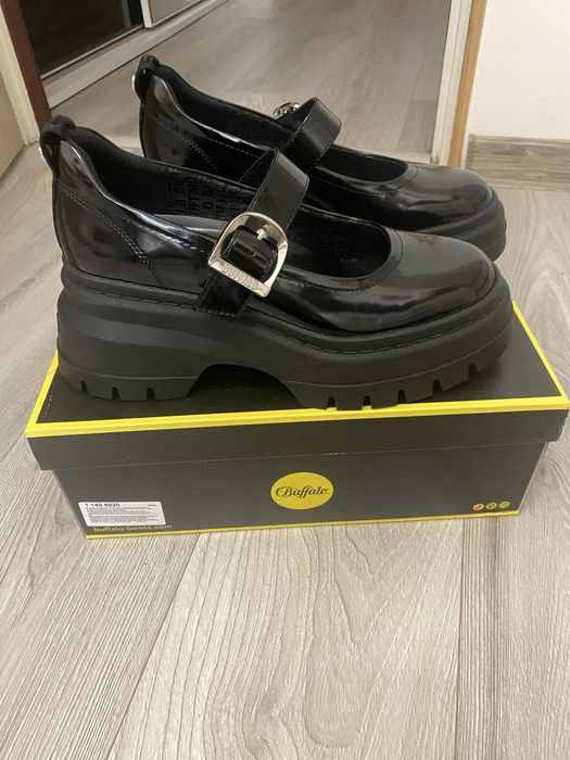 Mokasyny Buffalo rozmiar 40