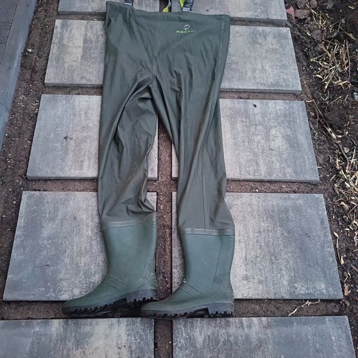 Raz używane Spodniobuty wodoodporne PROS

Fisharp rozm. 46