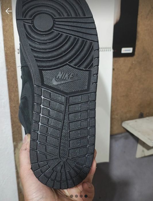 Buty sportowe zamszowe do koszykówki Nike Air Jordan.  Rozmiar  52.5