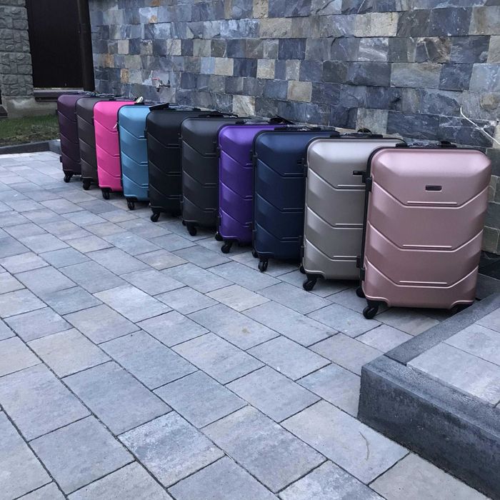 Валіза Сумка з ручкою на 4 колесах Дорожный чемодан 100 70л 35л ПОЛЬША