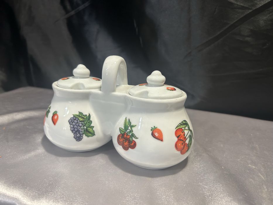 Podwójny Przyprawnik Ceramiczny z Owocowym Motywem