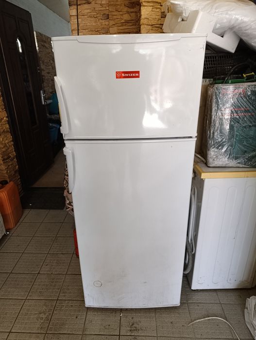 Холодильник swizer