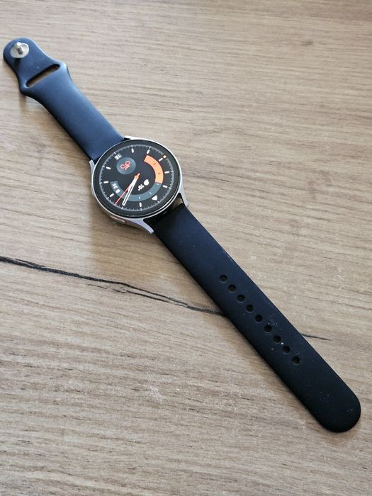 Samsung Galaxy Watch 7,44mm отличное состояние.