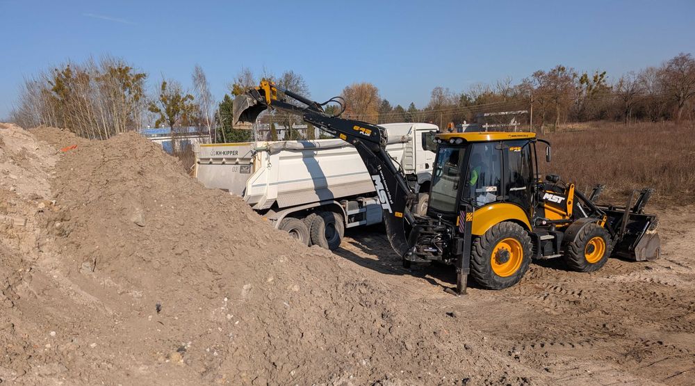 Usługi transportowe, roboty ziemne koparko ładowarką