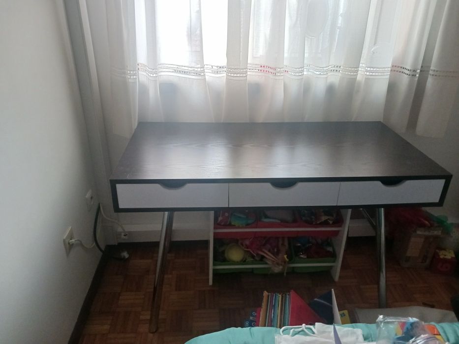 Secretaria preta