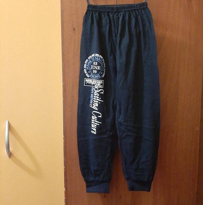 Штани спортивні на хлопчика р. 30