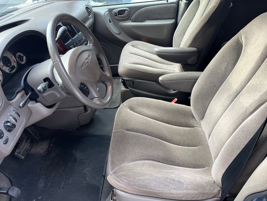 Chrysler Voyager 2002 3,3 v6 LPG