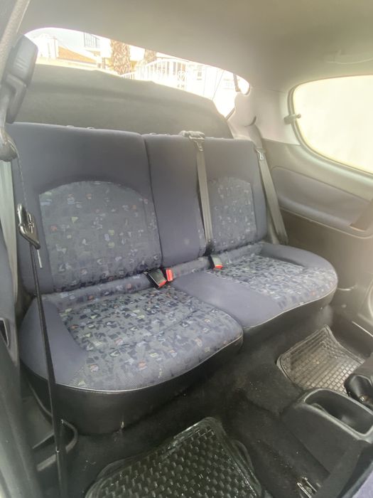 Peugeot 206 em bom estado com inspecao ate março 2027