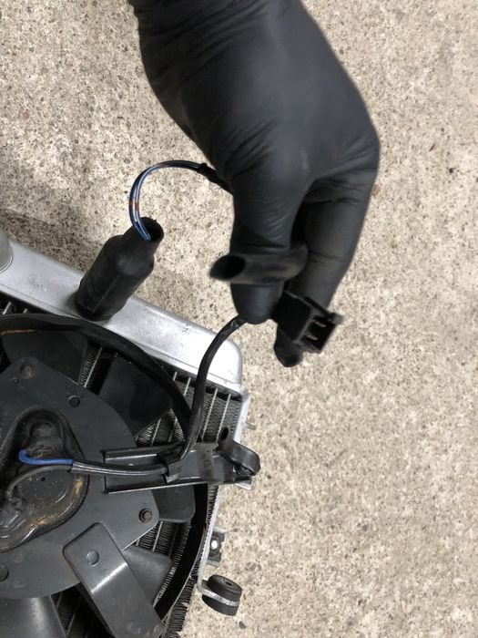 Kawasaki ZX6R 636 98 - 02 Chłodnica wody Wentylator Chłodnicy