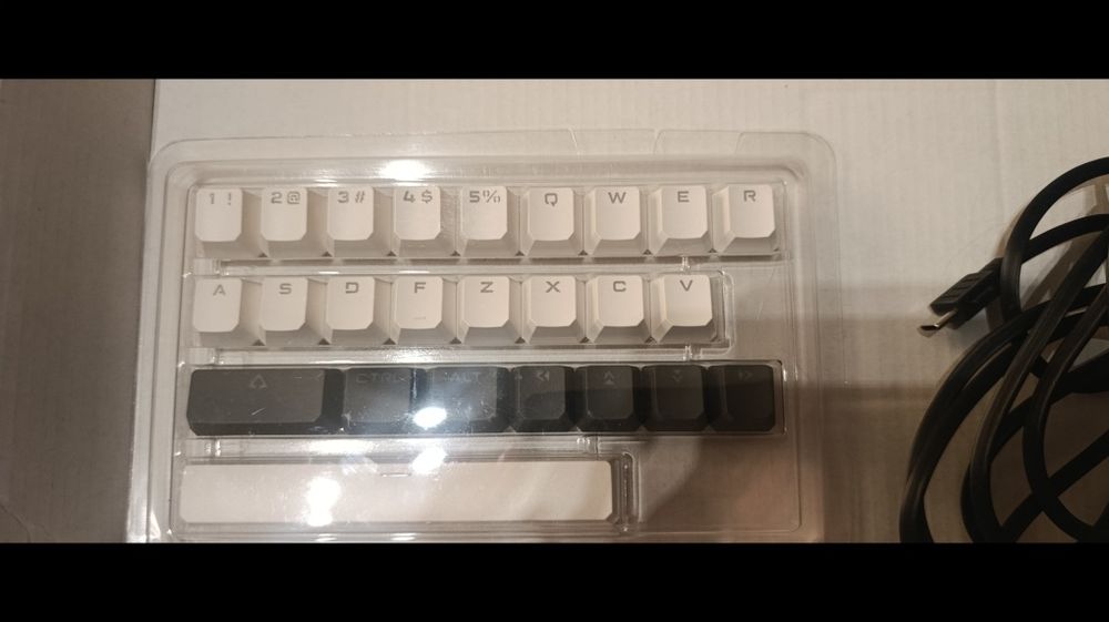 Klawiatura A4Tech Klawiatura mechaniczna BLOODY  S98 USB Naraka (BLMS Red Plus Switches)