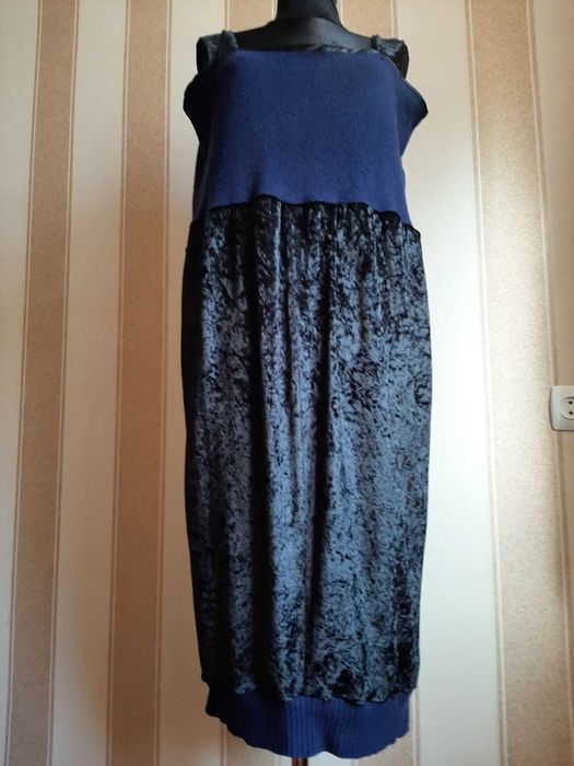 Платье- сарафан теплый, миди.