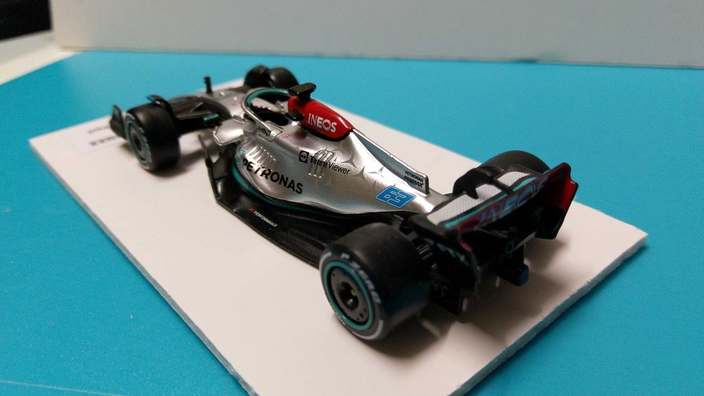 Mercedes - AMG W13 E Performance #63 Russell - Mundial Fórmula 1 2022 - Miniatura Bburago 1/43