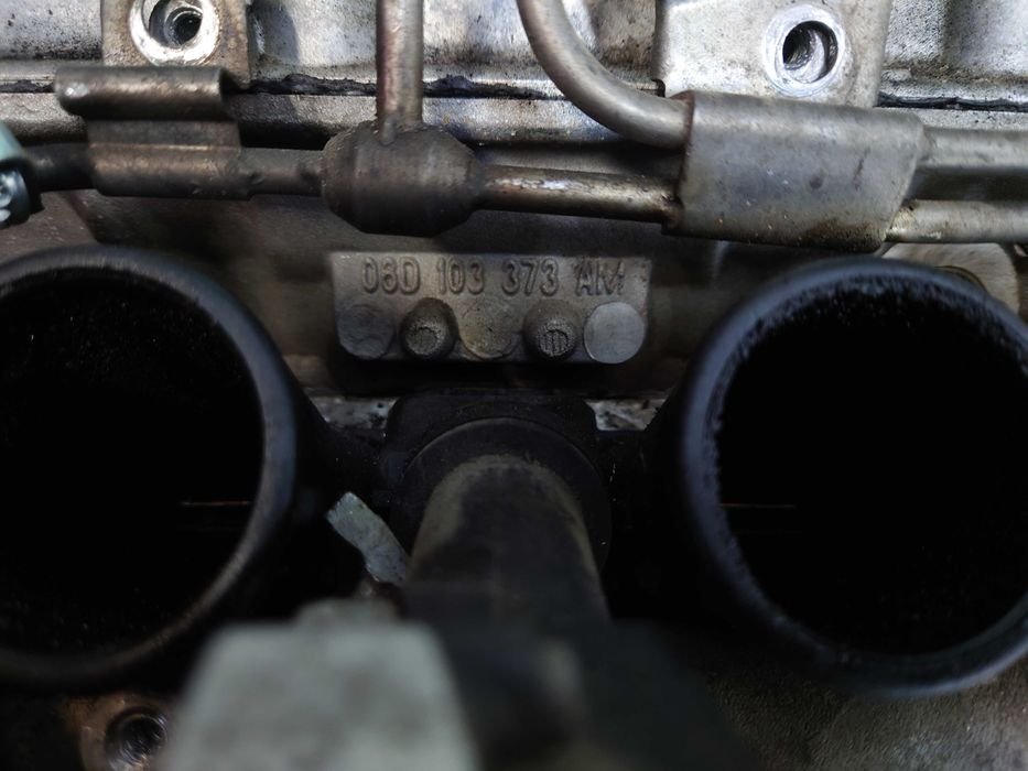 Audi A4 B6 A3 8P VW Golf V Passat B6 2.0 FSI Głowica Kompletna