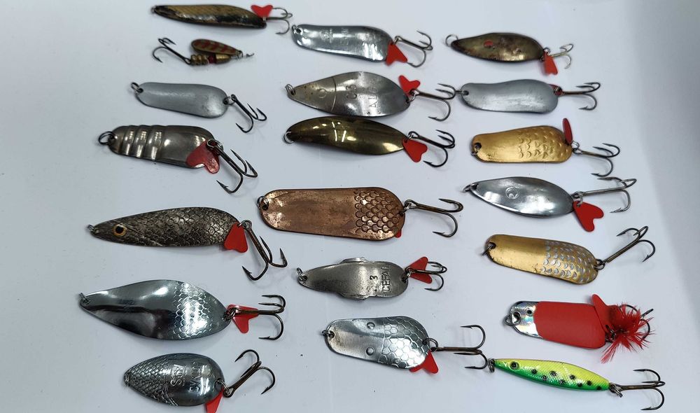 Przynęty na drapieżnika duży zestaw wahadeł i innych