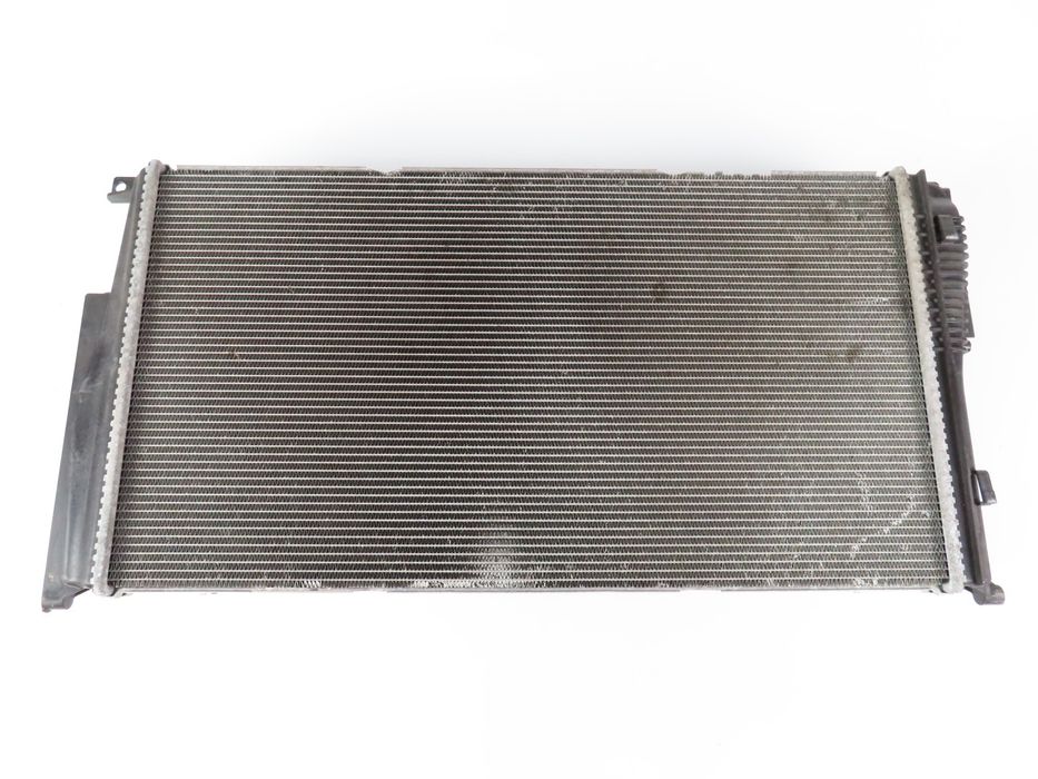 Radiador De Água Bmw 3 Ref: 17117600518 / 17118482946