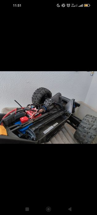 Traxxas maxx hobbywing max8