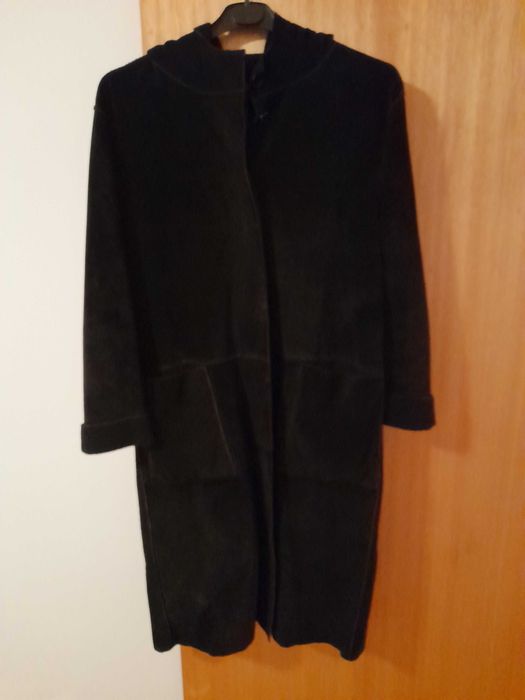 Elegante Casaco comprido de senhora.