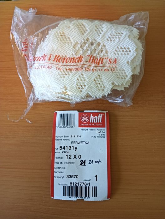 Serwetki podkładki 21 szt.