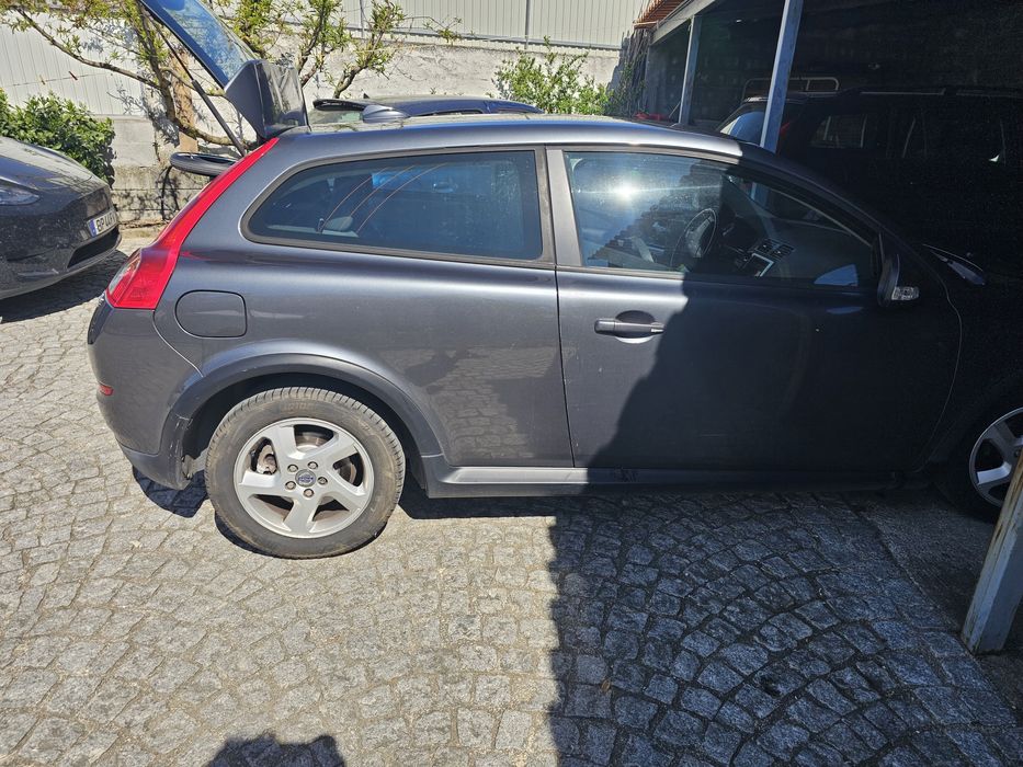 Volvo C30 1.6d  bom estado