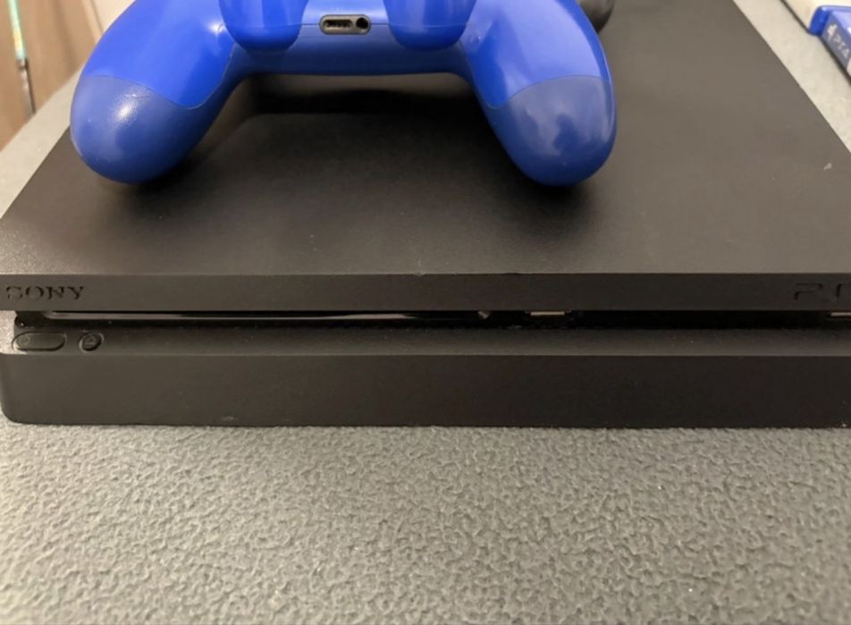 konsola ps4 dobry stan