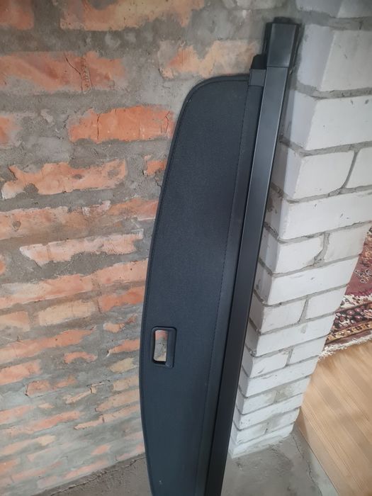 Шторка багажника