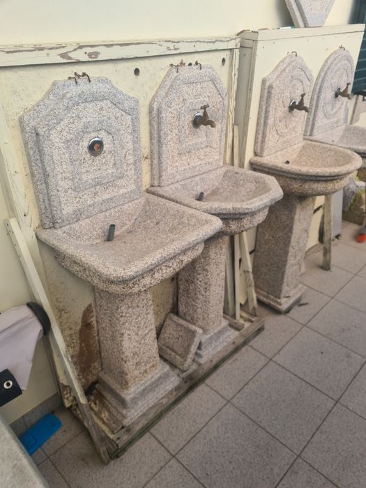 Pias / Lavatórios em Pedra Rústica para Churrasqueiras e Jardim